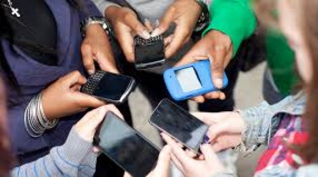UNESCO mappa le ricerche sul rapporto dei giovani con i Social Media UNESCO mappa le ricerche sul rapporto dei giovani con i Social Media