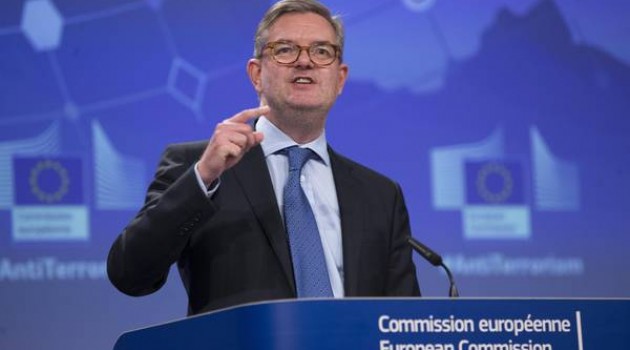 L’Unione Europea contro le Fake news L’Unione Europea contro le Fake news