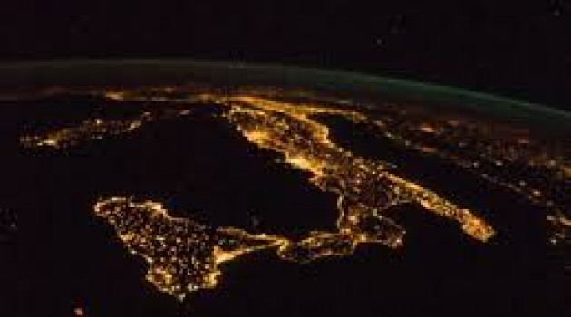 Mezzogiorno 4.0: Fare Sistema per cogliere la sfida dell’Innovazione Mezzogiorno 4.0: Fare Sistema per cogliere la sfida dell’Innovazione