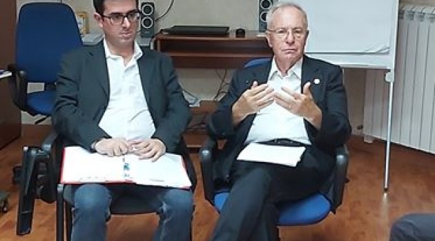 Artigianato 4.0: dagli antichi mestieri ai lavori del futuro Artigianato 4.0: dagli antichi mestieri ai lavori del futuro