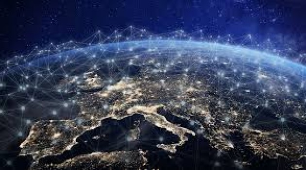 Costruire nuove reti per far ripartire la rete europea Costruire nuove reti per far ripartire la rete europea